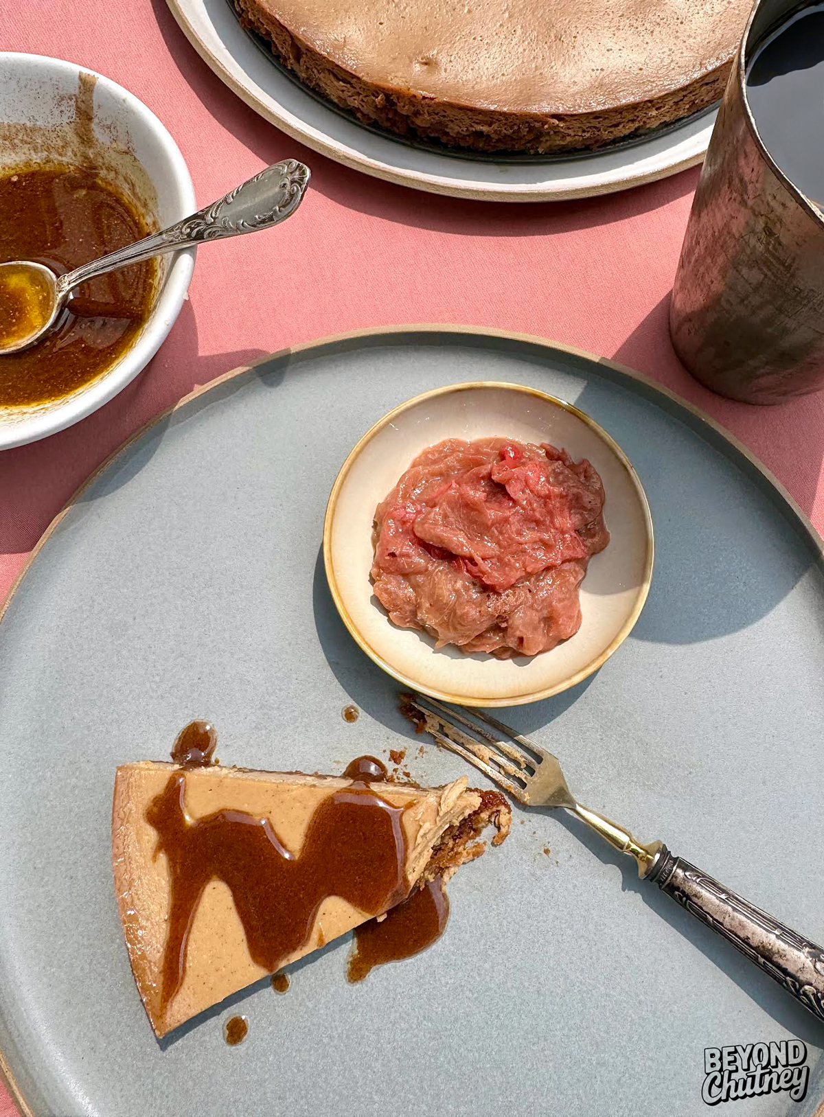I highly recommend serving it with my rhubarb cardamom compote – or anything slightly fruity and tart like stewed plums, sour cherry jam or even fresh orange slices.